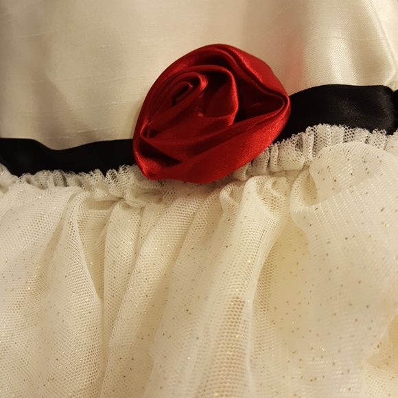 Cream Sparkly Dress with Tulling - Picture 3 of 4